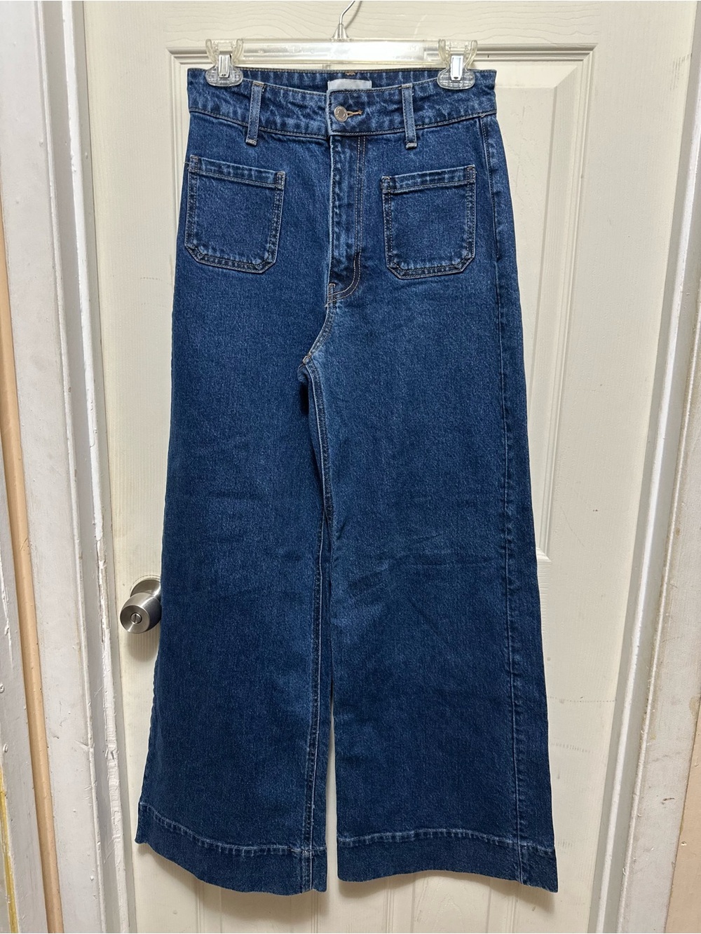 H&M High-Waisted Wide-Leg Patch Pocket Jeans Size 4